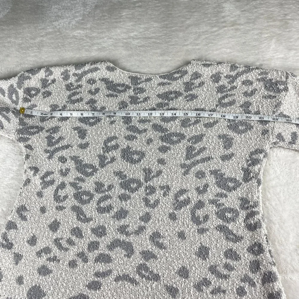 Knox Rose Leopard Print Knit Sweater Womens Size S Off White Gray V Neck Side Sp